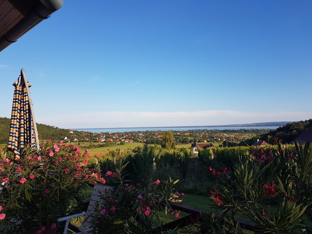 מלון Balatongyörök Kincses Vendeghaz מראה חיצוני תמונה